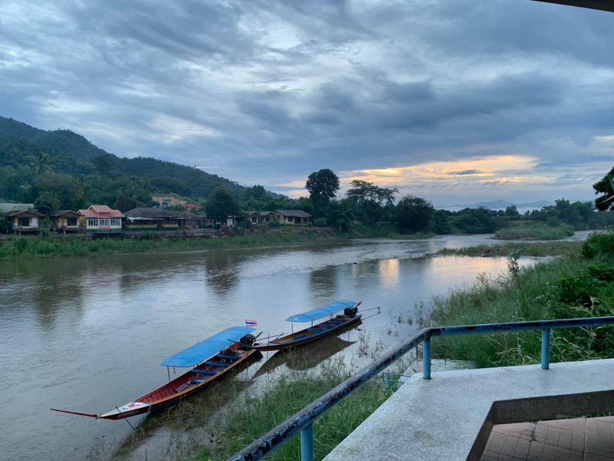 Saranya River House สรัญญาริเวอร์เฮาส์ Mae Ai Екстериор снимка